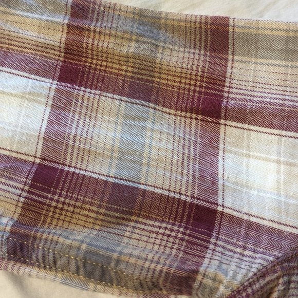 Eddie Bauer Flannel Button-up in Plum, XS - Picture 6 of 7